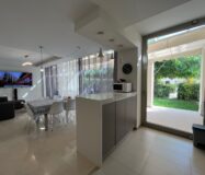 Вилла в Вильяхойосе 181 кв.м с террасой у моря