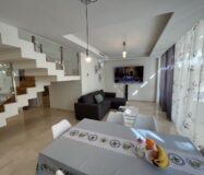 Вилла в Вильяхойосе 181 кв.м с террасой у моря