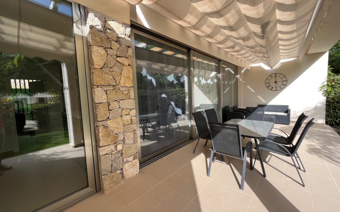 Вилла в Вильяхойосе 181 кв.м с террасой у моря