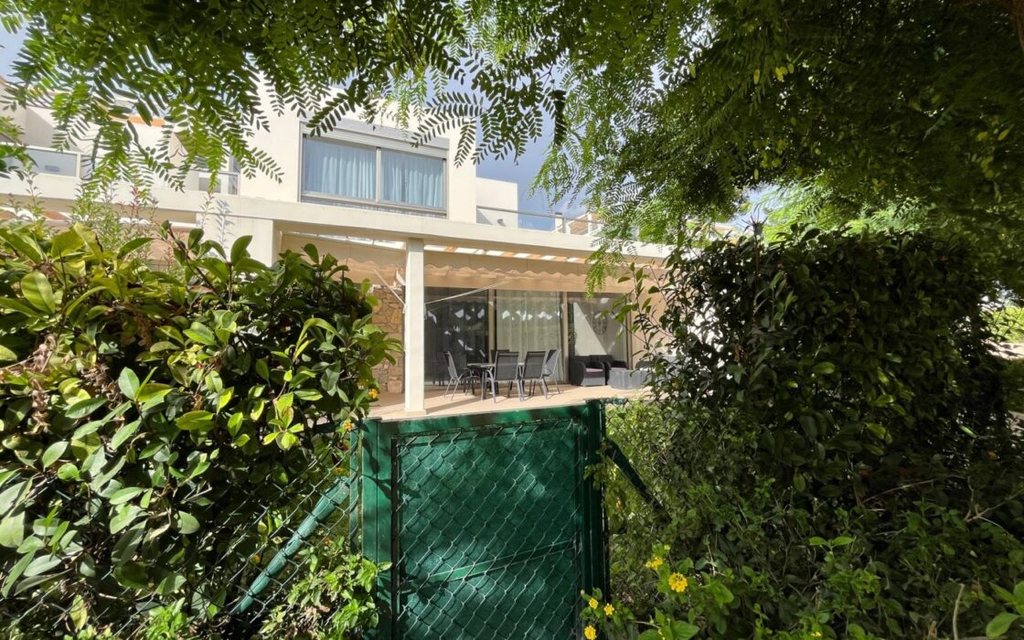 Вилла в Вильяхойосе 181 кв.м с террасой у моря