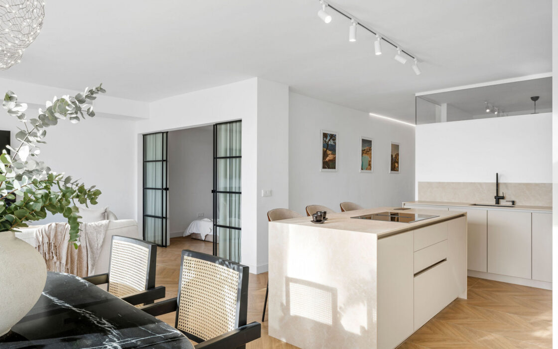 Четырёхкомнатная квартира в Адриенне 219 кв.м с террасой