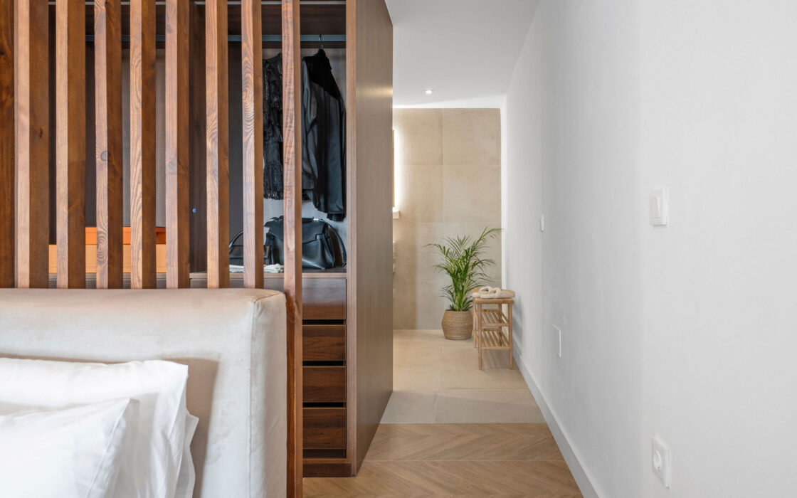 Четырёхкомнатная квартира в Адриенне 219 кв.м с террасой