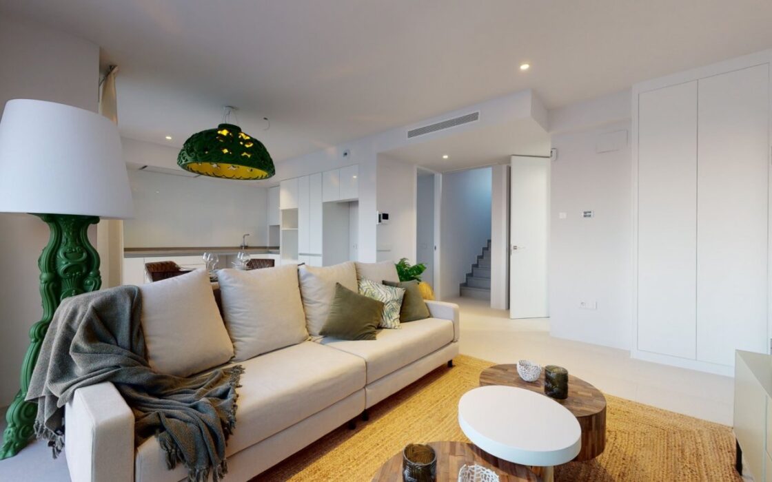 Будинок в Мучамелі 169 кв.м з басейном за 4,5 км від моря