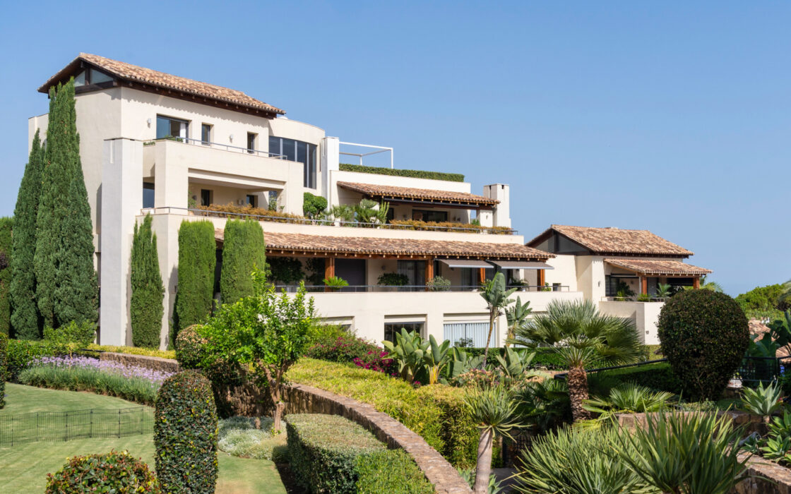 Четырехкомнатная квартира с террасой в Малаге 196 кв.м