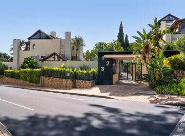 Четырехкомнатная квартира с террасой в Малаге 196 кв.м