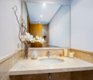 Четырехкомнатная квартира с террасой в Малаге 196 кв.м