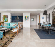 Четырехкомнатная квартира с террасой в Малаге 196 кв.м