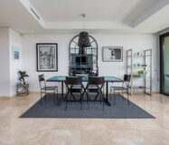 Четырехкомнатная квартира с террасой в Малаге 196 кв.м