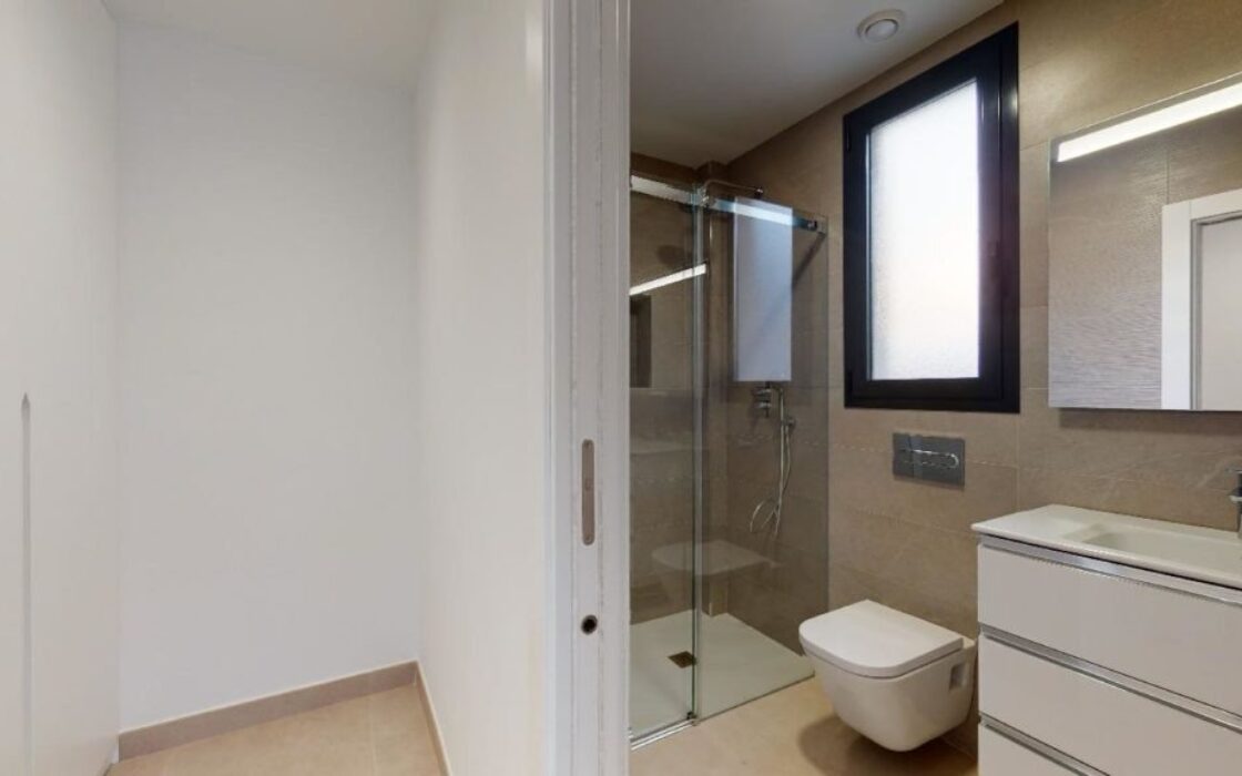 Будинок в Полопе 144 кв.м з терасою та видом на море