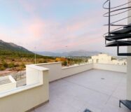 Будинок в Полопе 144 кв.м з терасою та видом на море