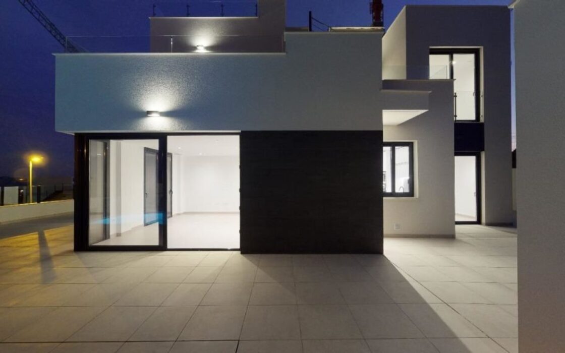 Будинок в Полопе 144 кв.м з терасою та видом на море