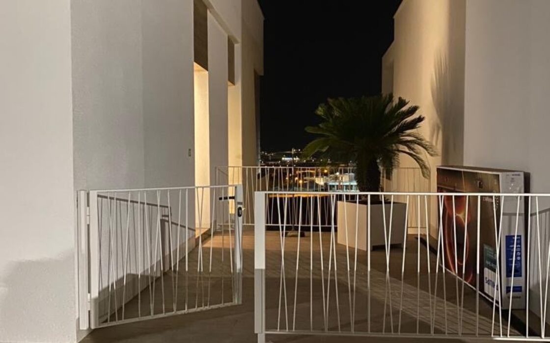 Вілла у Фінестраті з 3 спальнями та басейном біля моря