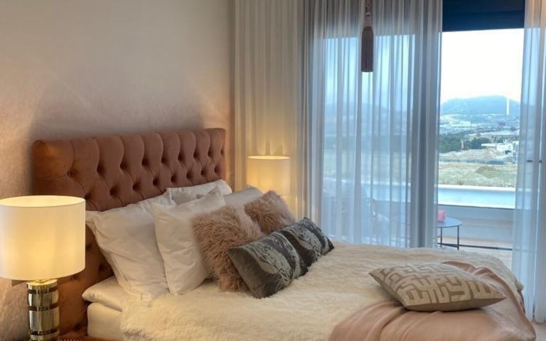 Вілла у Фінестраті з 3 спальнями та басейном біля моря