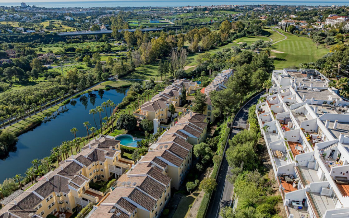 Апартаменти в Ла Кінта з терасою 90 кв.м 2 кімнати