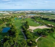 Новые виллы в Пилар-де-ла-Орадада у поля для гольфа