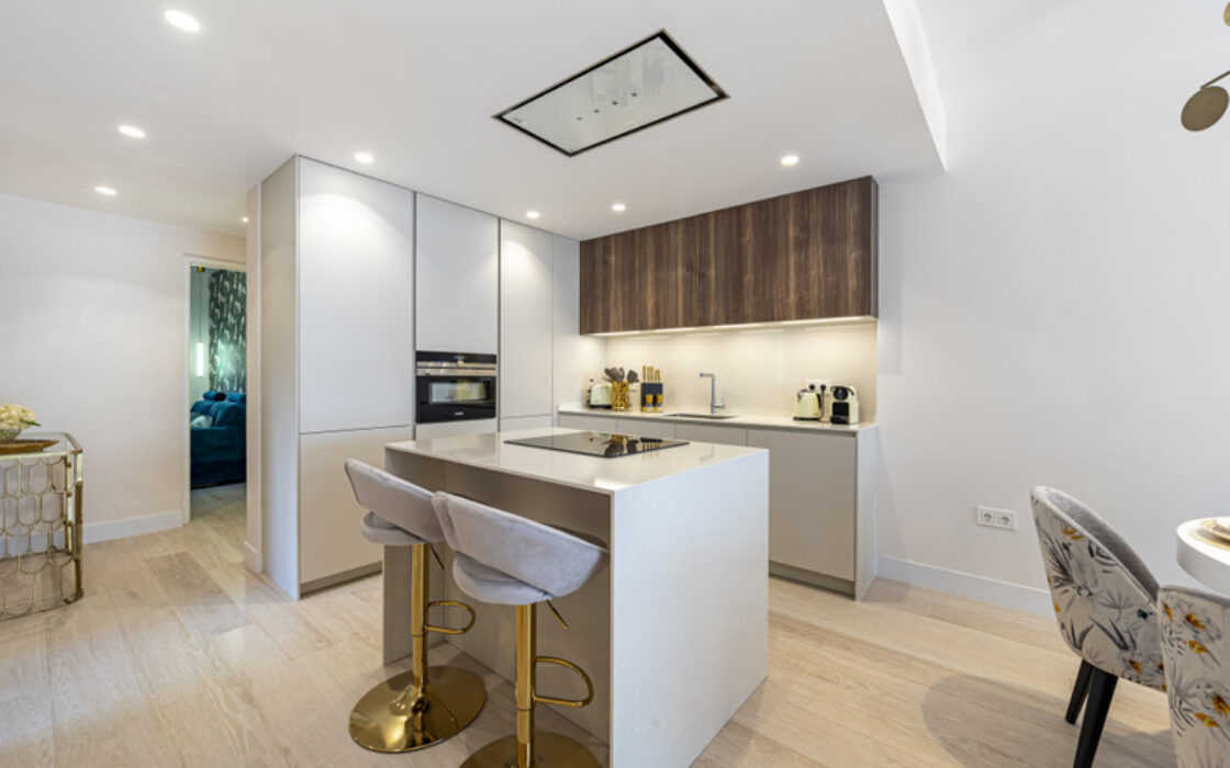 Апартаменты в Новой Андалусии с террасой 104 кв.м.