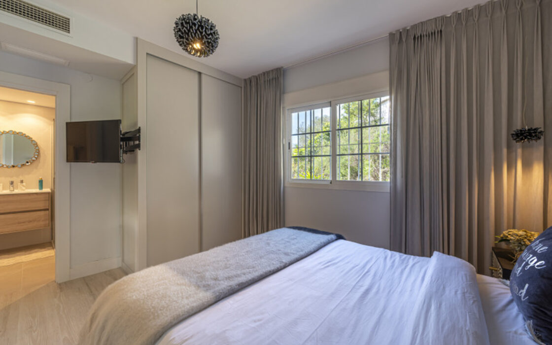 Апартаменты в Новой Андалусии с террасой 104 кв.м.