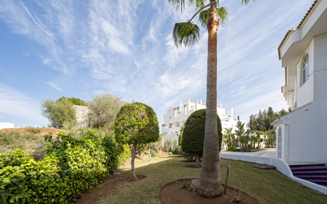 Апартаменты в Новой Андалусии с террасой 104 кв.м.