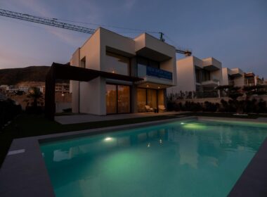 Вілли в Сьєрра Кортина з видом на море та басейном