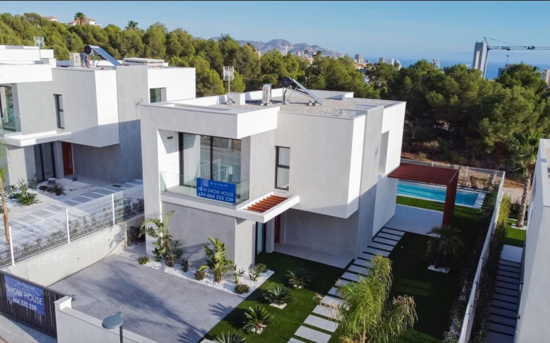 Вілли в Сьєрра Кортина з видом на море та басейном