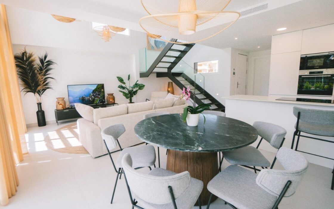 Вілли в Сьєрра Кортина з видом на море та басейном