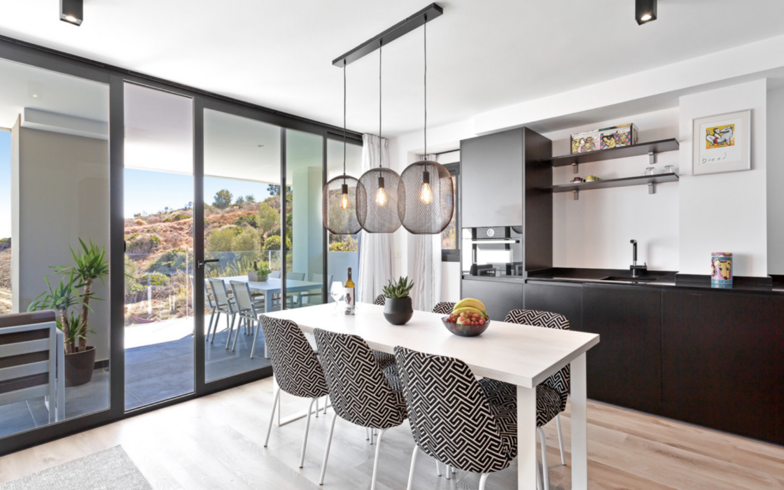 Новая квартира в Михасе с 4 спальнями и видом на море