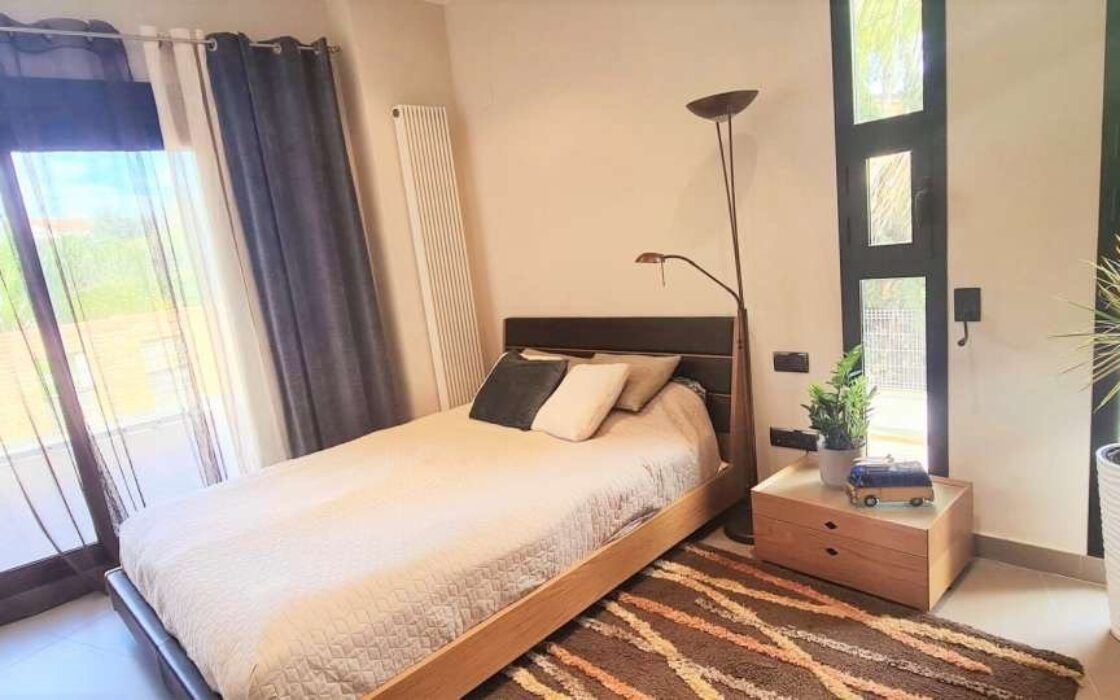 Вілла в Кальпе з 5 спальнями та басейном біля моря