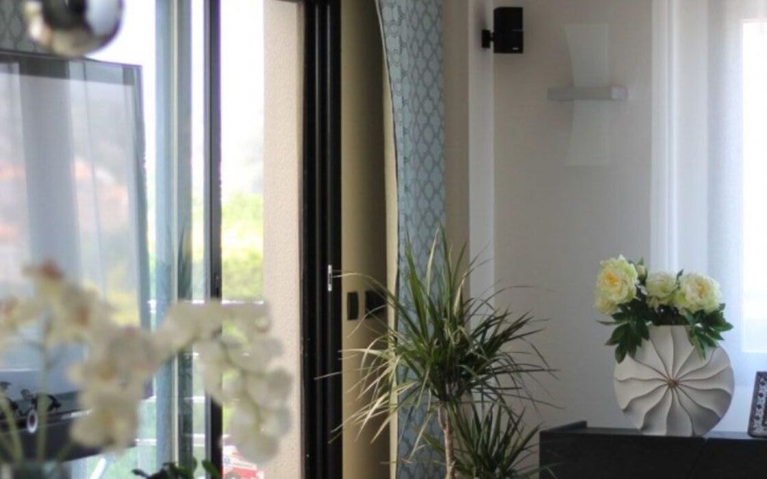 Вілла в Кальпе з 5 спальнями та басейном біля моря