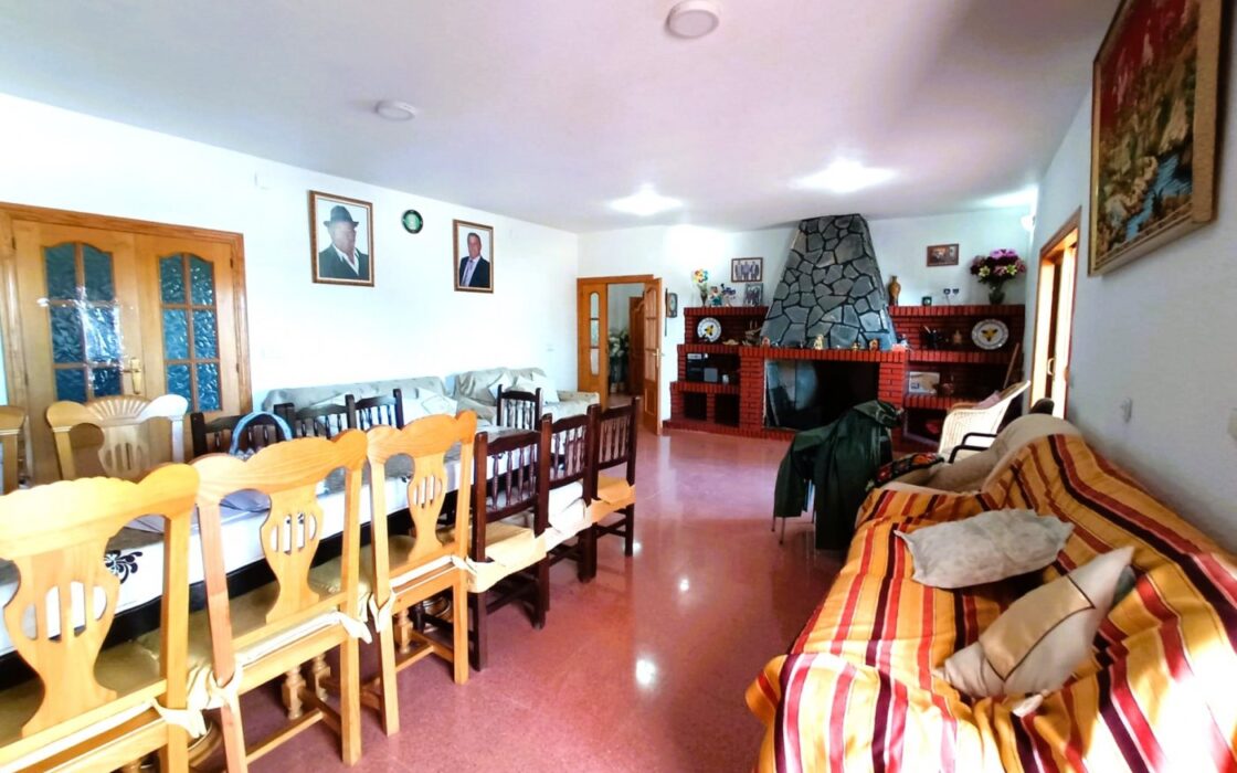 Независимая Вилла 500 кв.м с Участком 10 000 кв.м в Мучамиэль