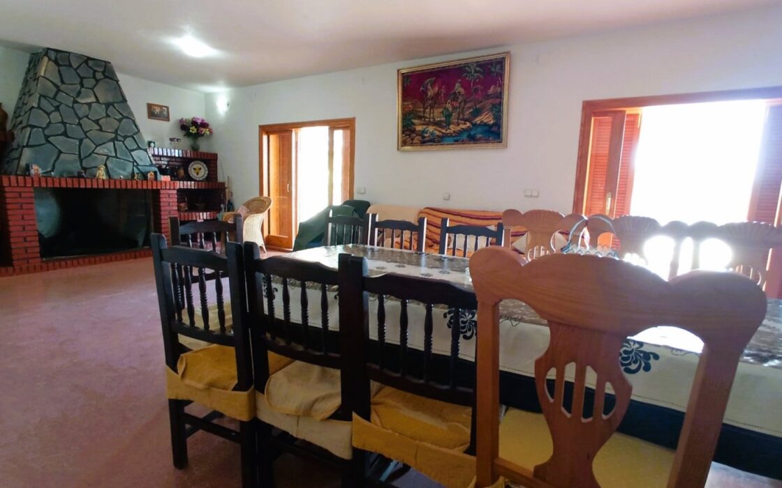 Независимая Вилла 500 кв.м с Участком 10 000 кв.м в Мучамиэль