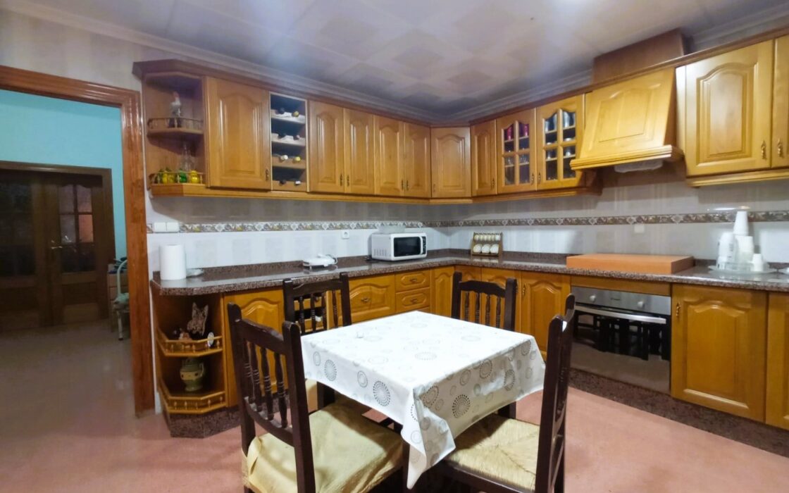 Независимая Вилла 500 кв.м с Участком 10 000 кв.м в Мучамиэль