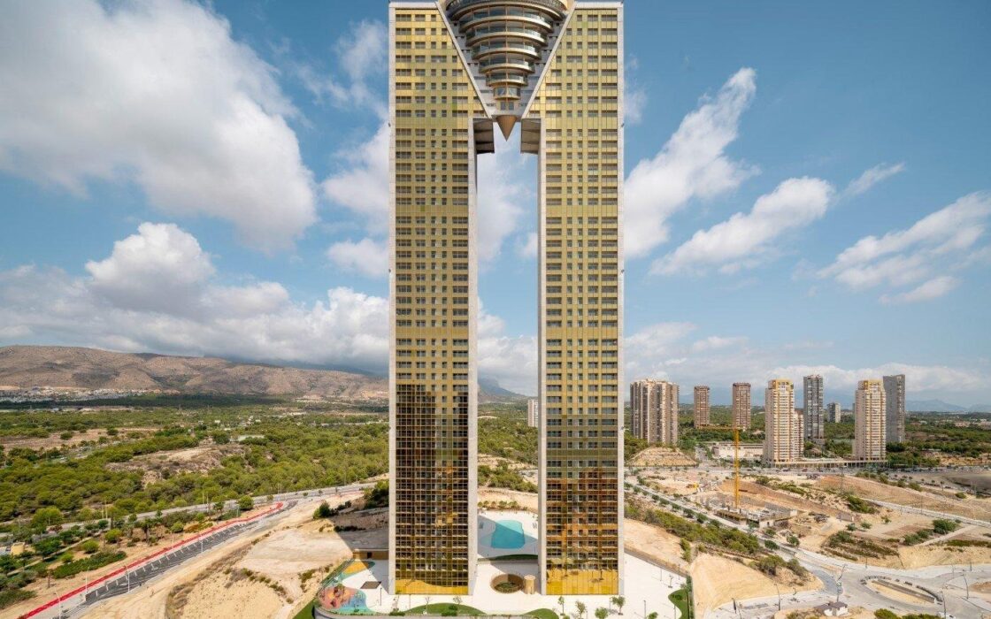 Апартаменты с видом на море в Бенидорме 95 кв.м 2 спальни