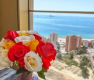 Апартаменты с видом на море в Бенидорме 95 кв.м 2 спальни