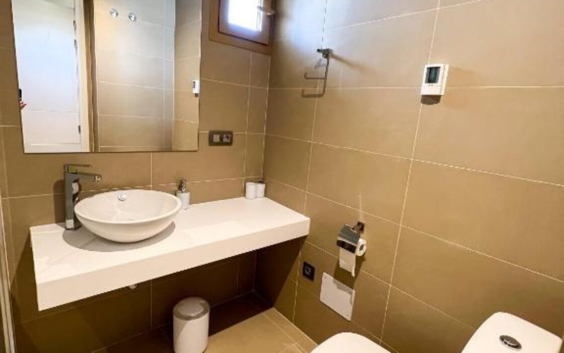 Апартаменты с видом на море в Бенидорме 95 кв.м 2 спальни