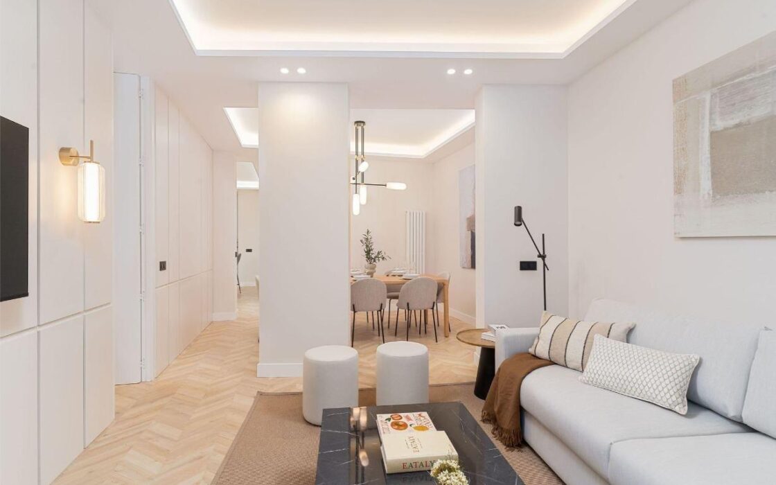 Уютная 4-комнатная квартира в центре Мадрида с террасой