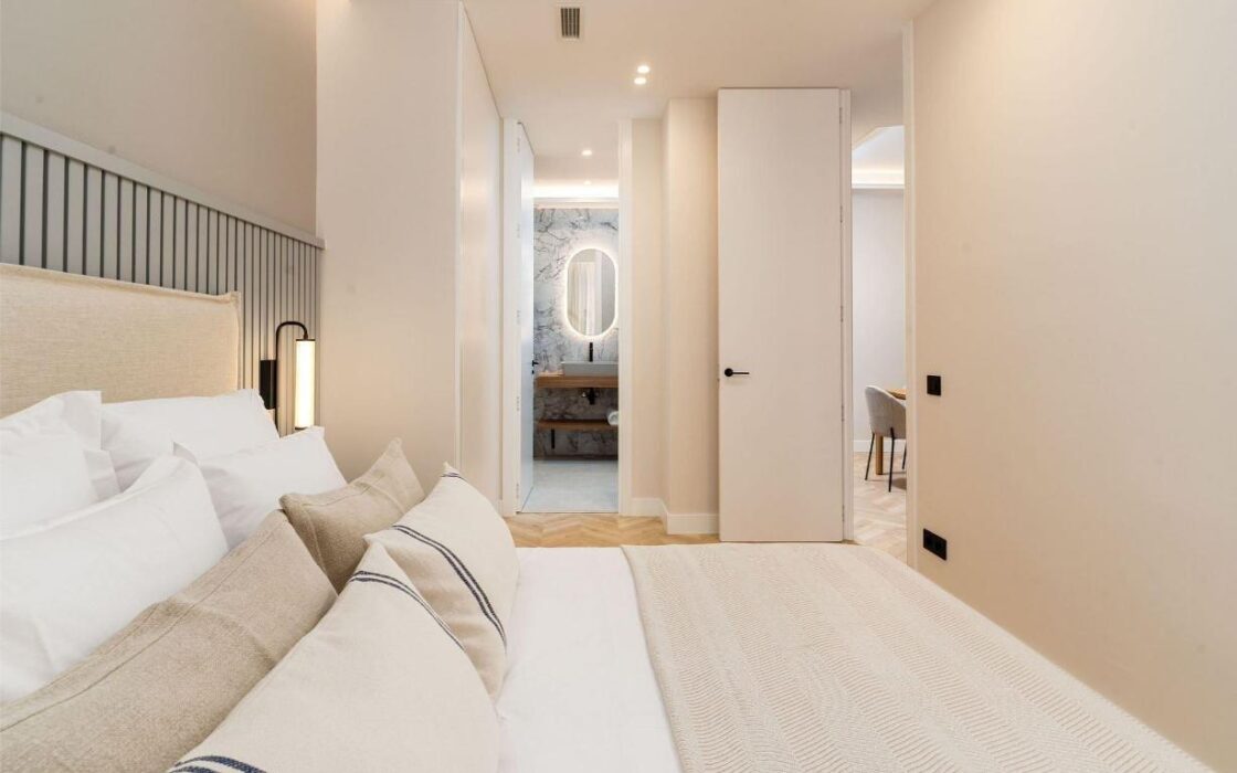 Уютная 4-комнатная квартира в центре Мадрида с террасой