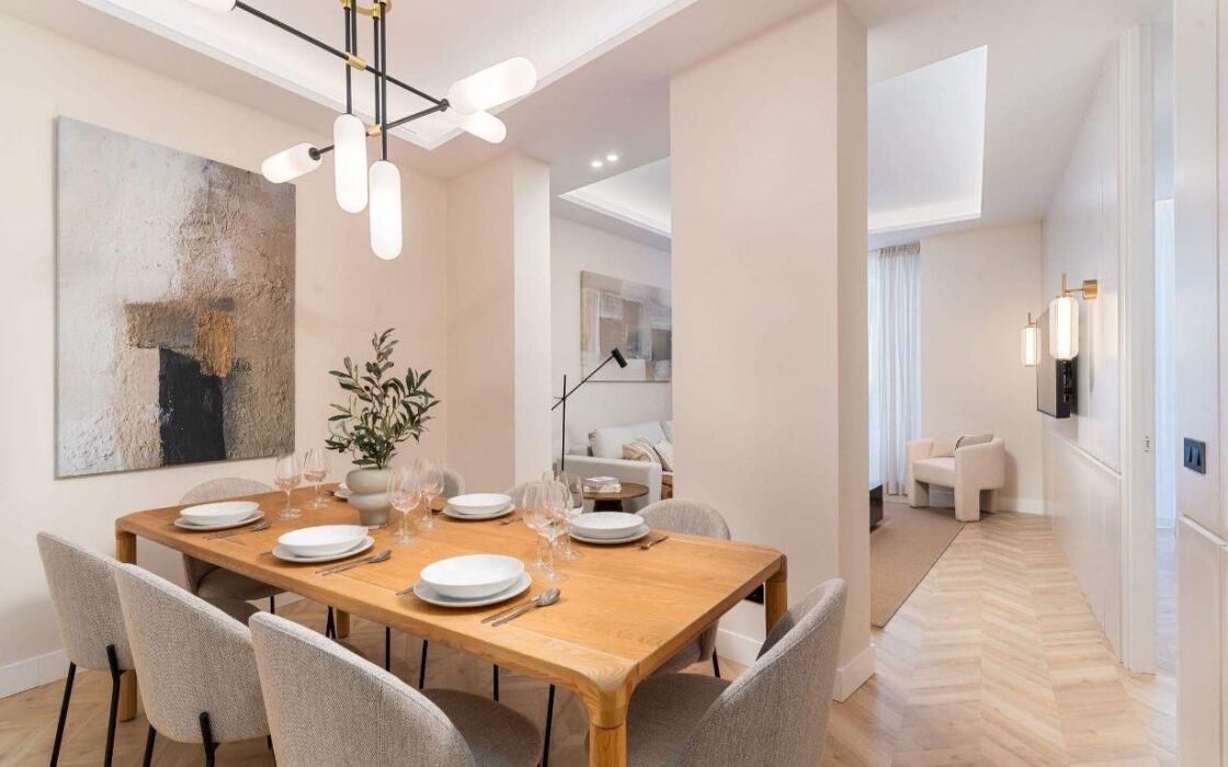 Уютная 4-комнатная квартира в центре Мадрида с террасой