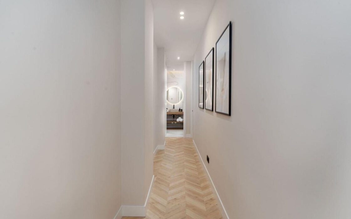 Уютная 4-комнатная квартира в центре Мадрида с террасой