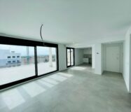 Апартаменти в Ориуэла Коста 97 кв.м з терасою біля моря