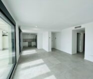 Апартаменти в Ориуэла Коста 97 кв.м з терасою біля моря