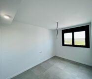 Апартаменти в Ориуэла Коста 97 кв.м з терасою біля моря