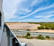 Апартаменти в Ориуэла Коста 97 кв.м з терасою біля моря