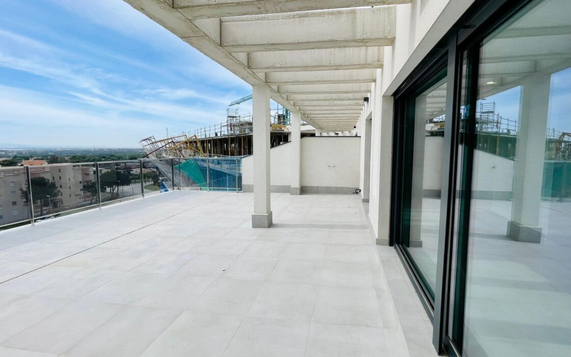 Апартаменти в Ориуэла Коста 97 кв.м з терасою біля моря