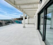 Апартаменти в Ориуэла Коста 97 кв.м з терасою біля моря