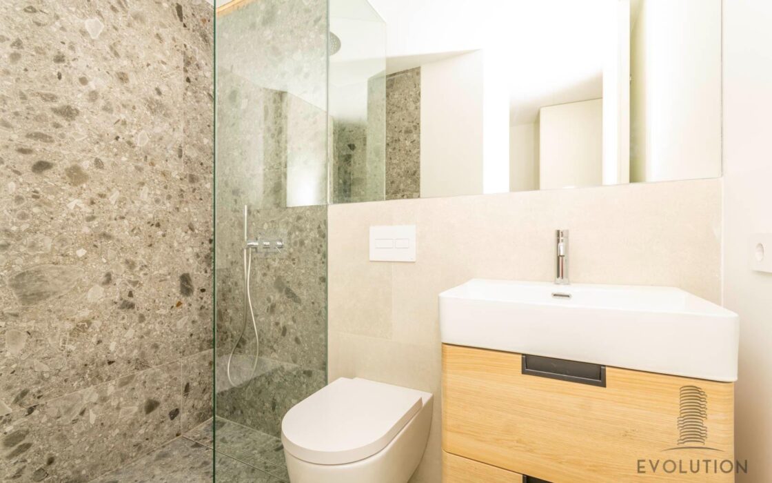 Сучасні будинки біля моря в Кальпе з панорамним видом