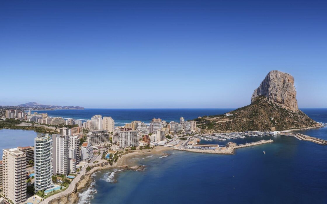 Будинки з сучасним дизайном біля моря в Кальпе 133 кв.м