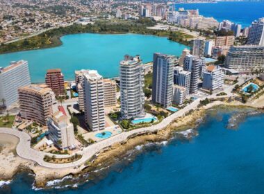 Будинки з сучасним дизайном біля моря в Кальпе 133 кв.м