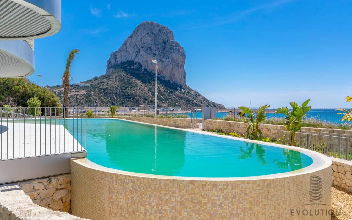 Будинки з сучасним дизайном біля моря в Кальпе 133 кв.м