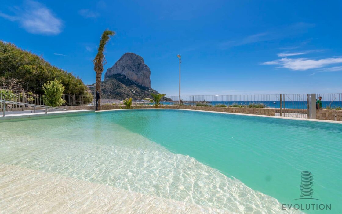 Будинки з сучасним дизайном біля моря в Кальпе 133 кв.м