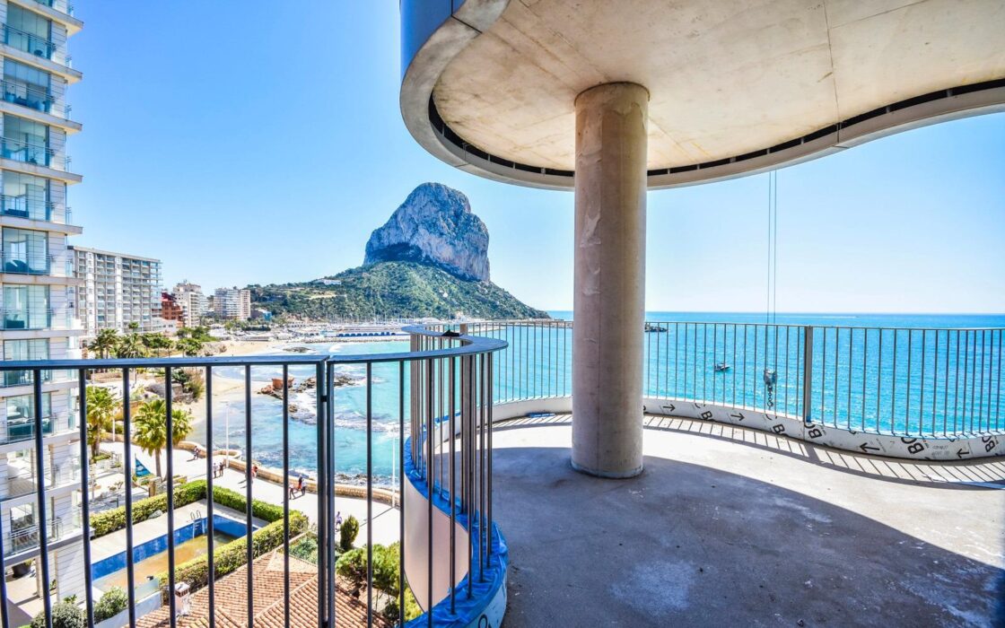 Будинки з сучасним дизайном біля моря в Кальпе 133 кв.м